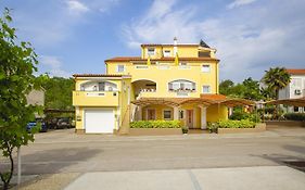 Apartmani Justic